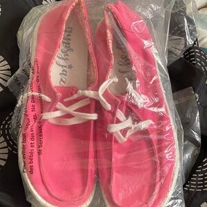 Gypsy Jazz Hot Pink Canvas Sneakers